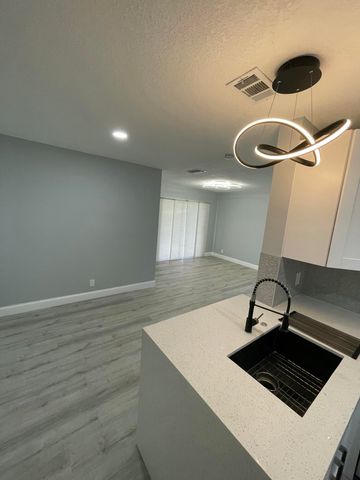 378 NW 2nd Way, Deerfield Beach, FL 33441