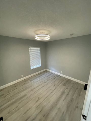 378 NW 2nd Way, Deerfield Beach, FL 33441
