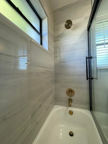 378 NW 2nd Way, Deerfield Beach, FL 33441