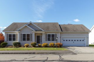 12 Morrison Drive, Londonderry, NH 03053