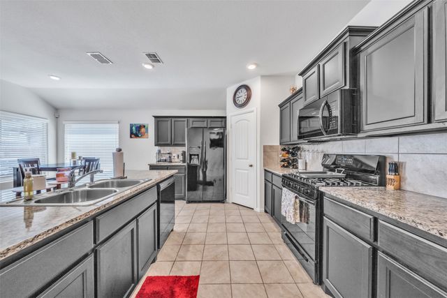 7304 Wavecrest Way, Fort Worth, TX 76179