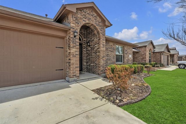 7304 Wavecrest Way, Fort Worth, TX 76179