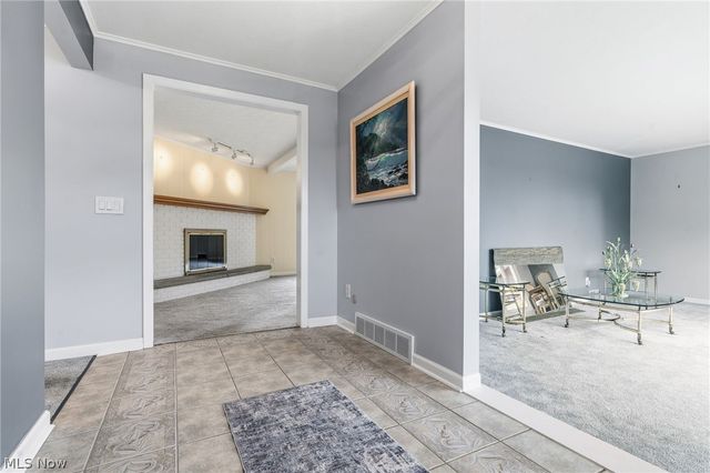 2215 Tamarack Circle NE, Canton, OH 44721