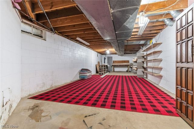 2215 Tamarack Circle NE, Canton, OH 44721