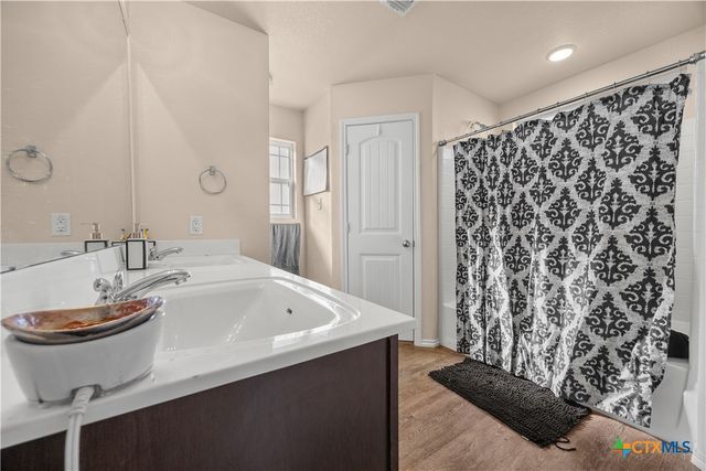 728 Liberty Valley Drive, Belton, TX 76513