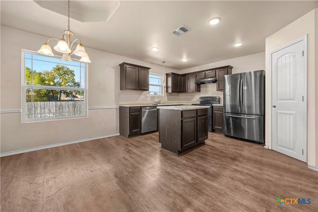 728 Liberty Valley Drive, Belton, TX 76513