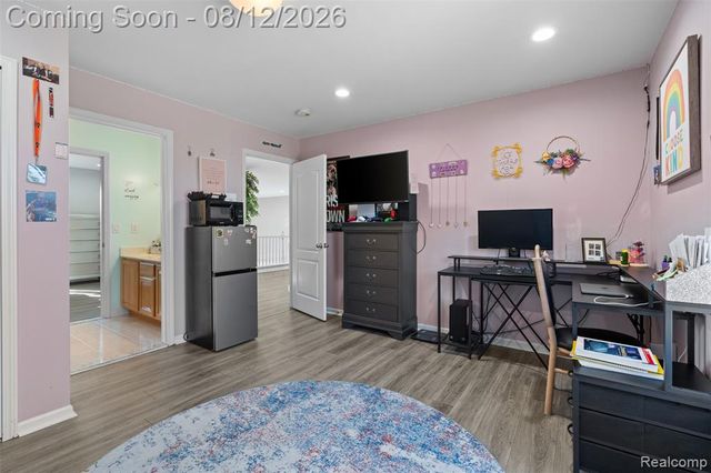 49501 Sandra Drive, Shelby Twp, MI 48315