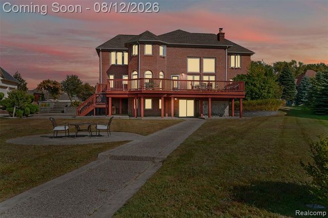 49501 Sandra Drive, Shelby Twp, MI 48315