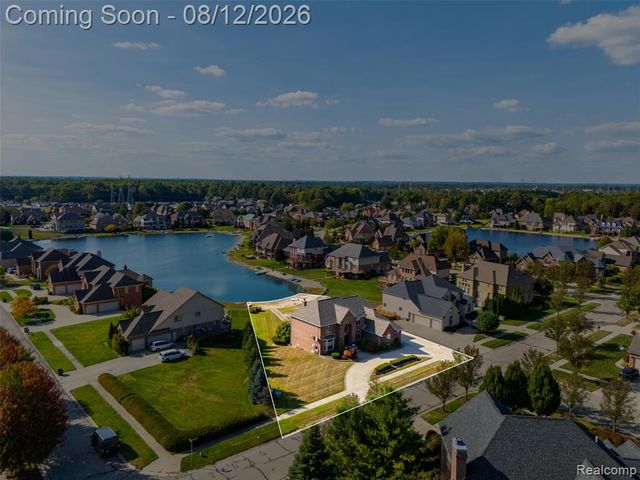 49501 Sandra Drive, Shelby Twp, MI 48315