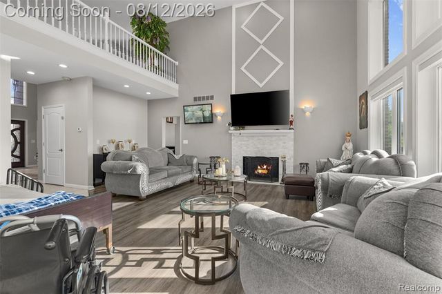 49501 Sandra Drive, Shelby Twp, MI 48315