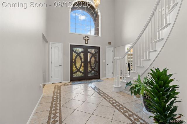 49501 Sandra Drive, Shelby Twp, MI 48315