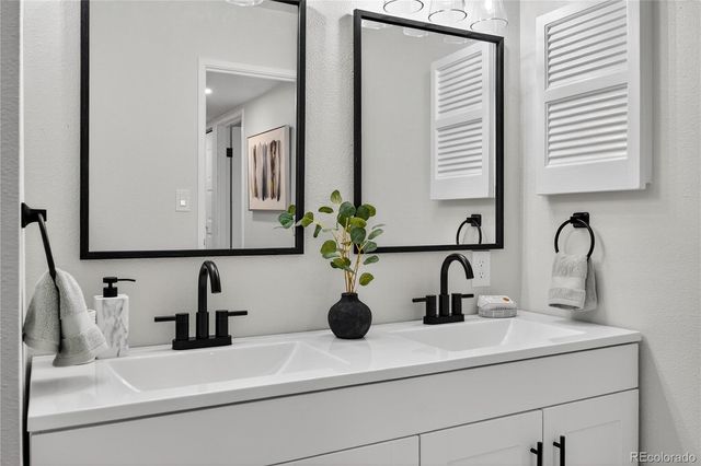 7755 E Quincy Avenue 302A3, Denver, CO 80237