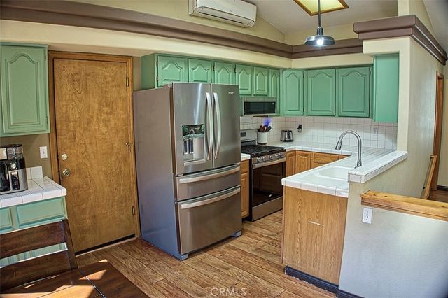 24757 Basel Drive, Crestline, CA 92325