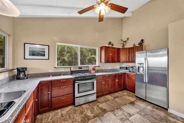 143 Alalele Pl, Hana, HI 96713