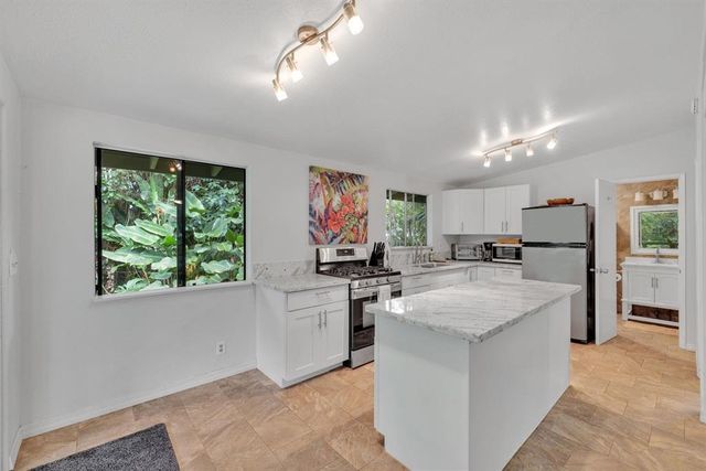 143 Alalele Pl, Hana, HI 96713