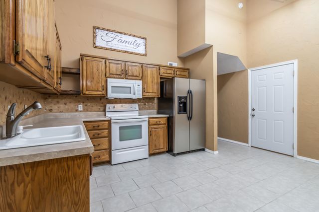 888 Melody Mountain Road, Cedarcreek, MO 65627