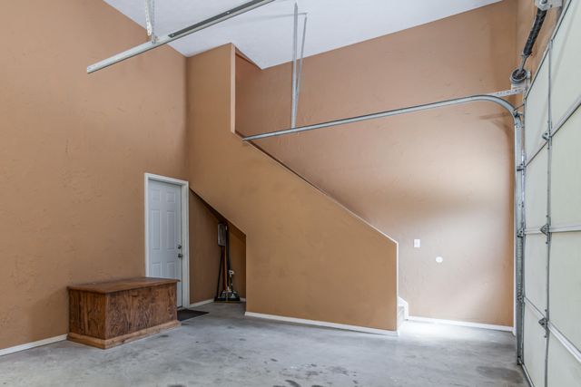 888 Melody Mountain Road, Cedarcreek, MO 65627