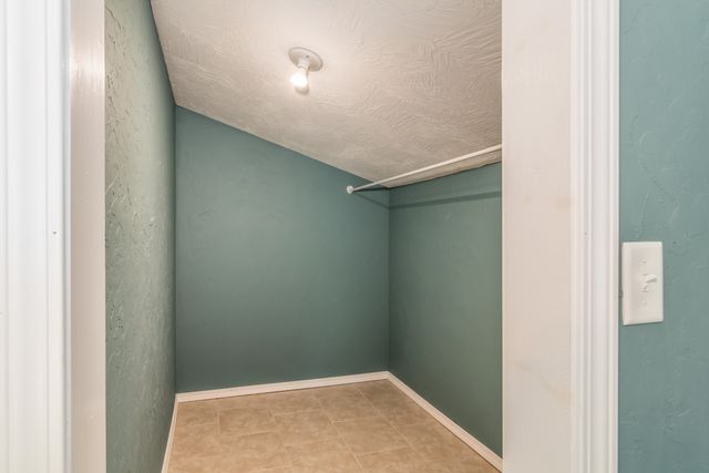 888 Melody Mountain Road, Cedarcreek, MO 65627