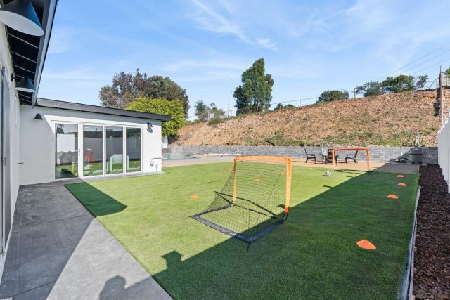 157 Thrasher Way, El Cajon, CA 92020