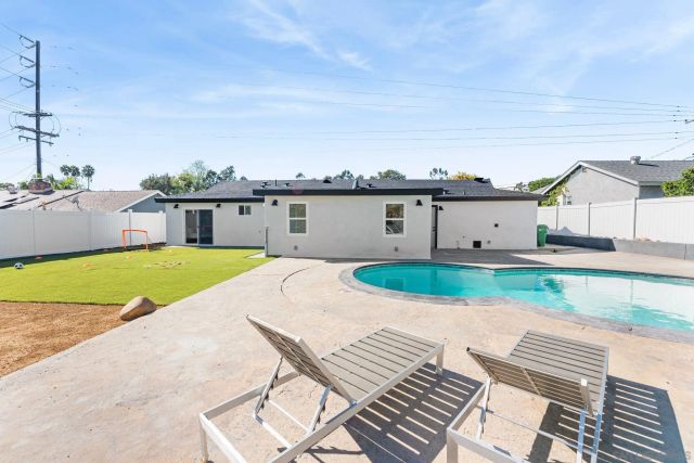 157 Thrasher Way, El Cajon, CA 92020