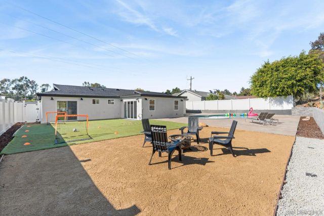 157 Thrasher Way, El Cajon, CA 92020