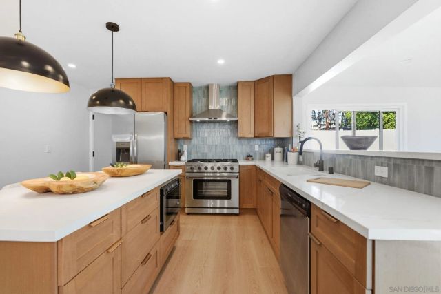 157 Thrasher Way, El Cajon, CA 92020