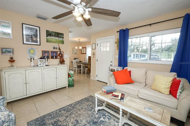 2725 HERTHA AVENUE, Orlando, FL 32826