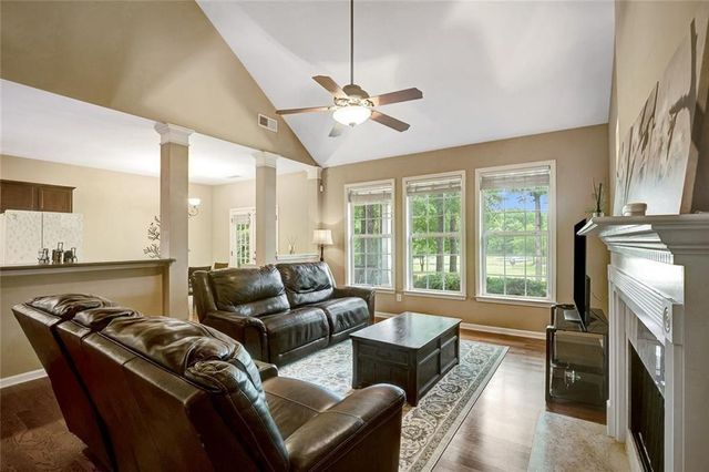 38 Greenview Drive, Newnan, GA 30265