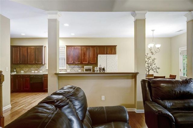 38 Greenview Drive, Newnan, GA 30265