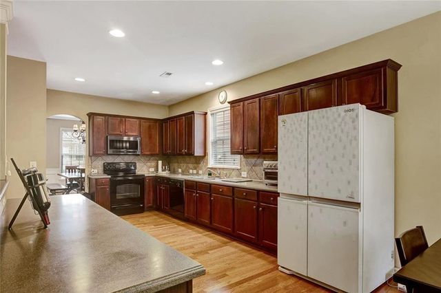 38 Greenview Drive, Newnan, GA 30265