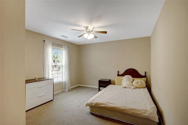 38 Greenview Drive, Newnan, GA 30265