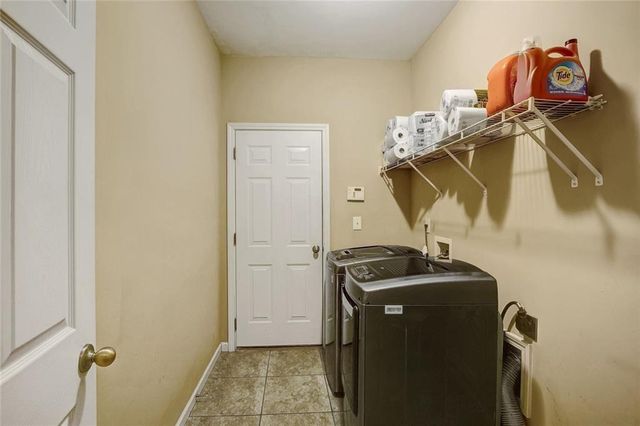 38 Greenview Drive, Newnan, GA 30265