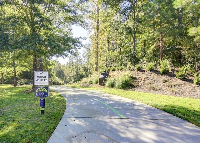 38 Greenview Drive, Newnan, GA 30265