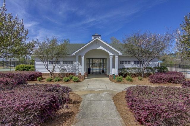 38 Greenview Drive, Newnan, GA 30265