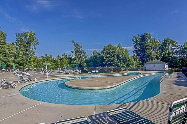 38 Greenview Drive, Newnan, GA 30265