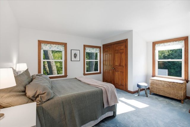 1810 South Lane, Northbrook, IL 60062