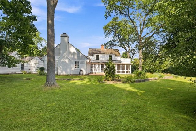 1810 South Lane, Northbrook, IL 60062