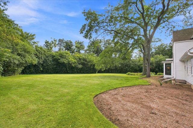 1810 South Lane, Northbrook, IL 60062