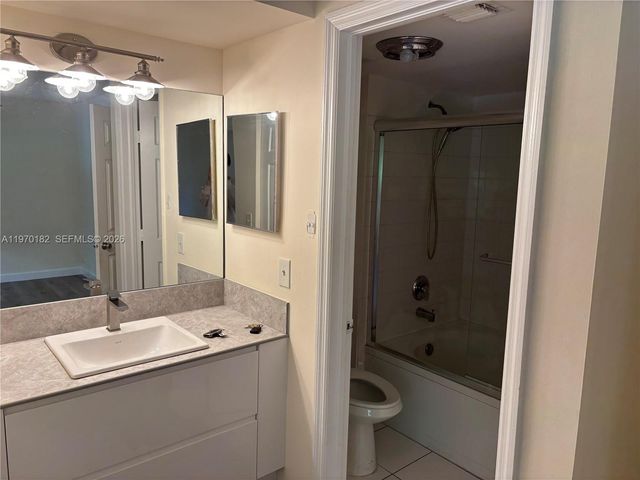 2981 NE 185th St 1802, Aventura, FL 33180