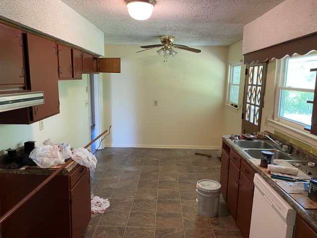 2137 Elena Drive, Chattanooga, TN 37406