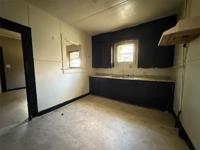 1637 15th Street, Port Arthur, TX 77640