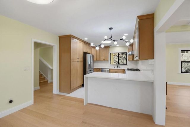 1236 Portland, Albany, CA 94706