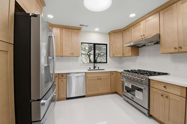 1236 Portland, Albany, CA 94706