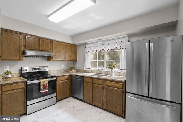 2106 CARRIAGE SQUARE PL, Silver Spring, MD 20906