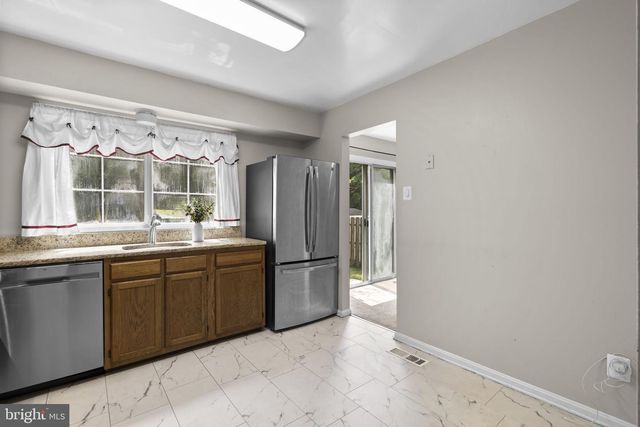 2106 CARRIAGE SQUARE PL, Silver Spring, MD 20906