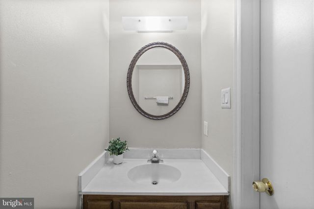 2106 CARRIAGE SQUARE PL, Silver Spring, MD 20906