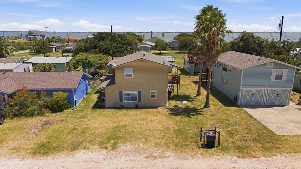 26 Bayberry Cir, Rockport, TX 78382 — photo 5
