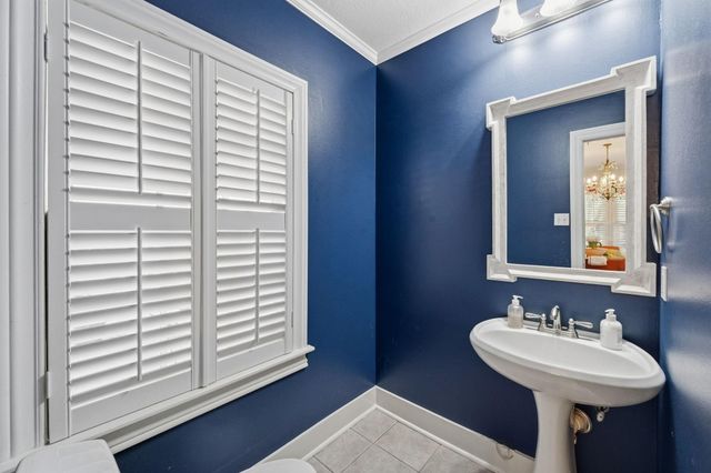 6111 Wakeforest Avenue, West University Place, TX 77005