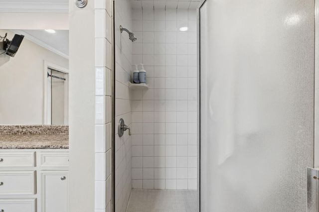 6111 Wakeforest Avenue, West University Place, TX 77005