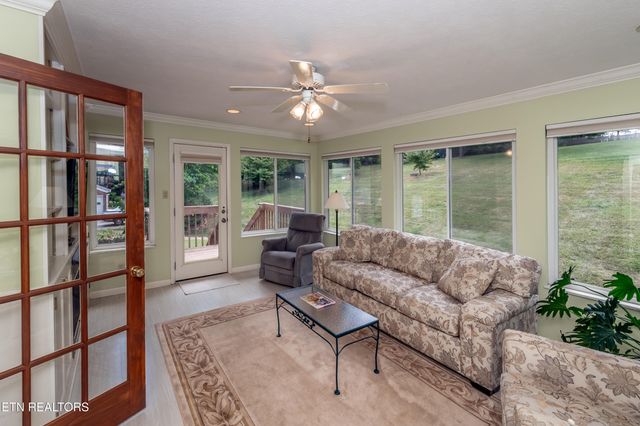 6912 Cresthill Drive, Knoxville, TN 37919